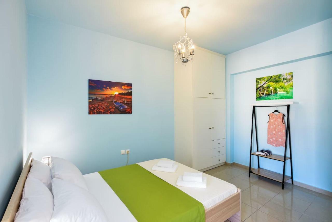 Seaside Old Venetian Harbour 1St Floor Apartman Hriszí Aktí Haniá Kültér fotó